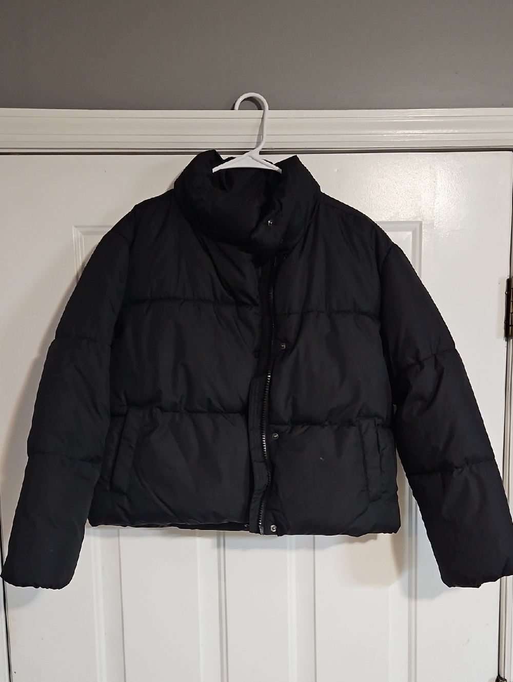 Old Navy Black Puffer Jacket